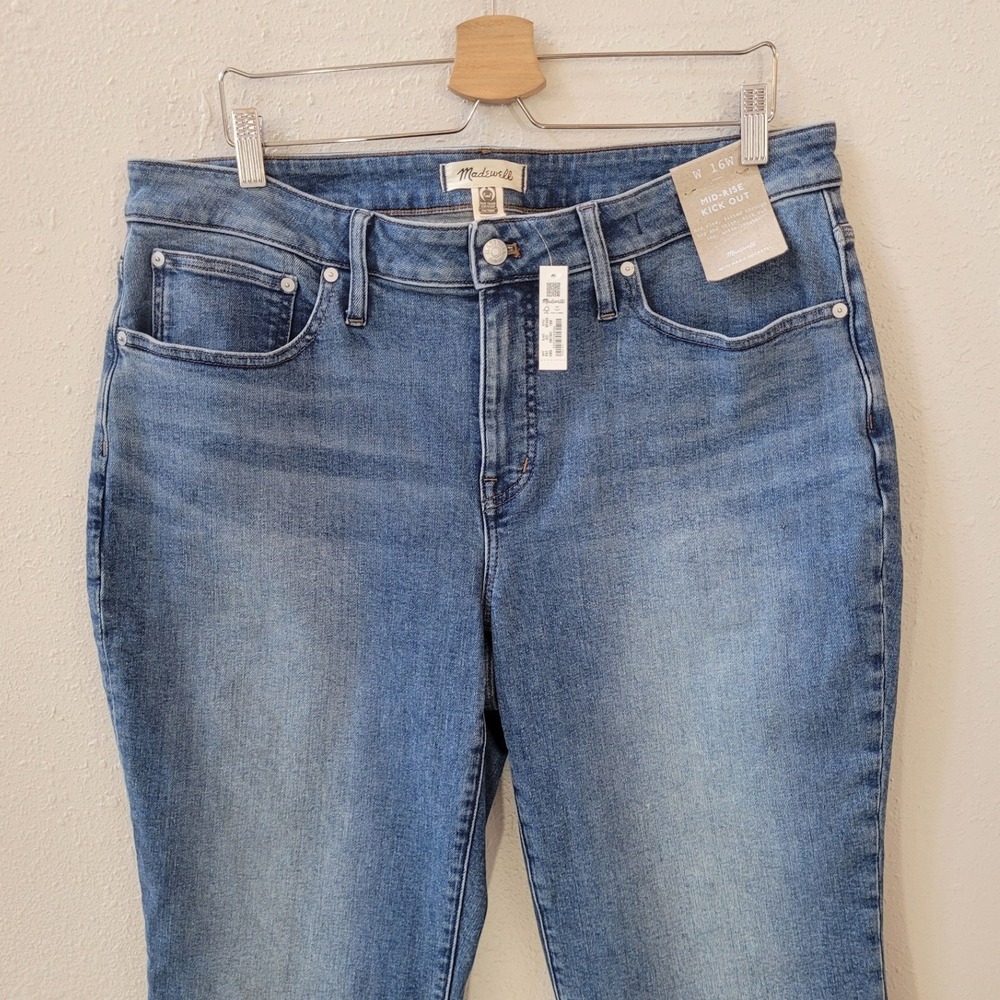 MADEWELL 16W Mid Rise Kickout Cropped Jeans Women - Picture 2 of 15